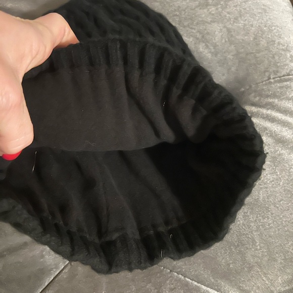 Veuve clicquot winter black hat - Picture 2 of 2